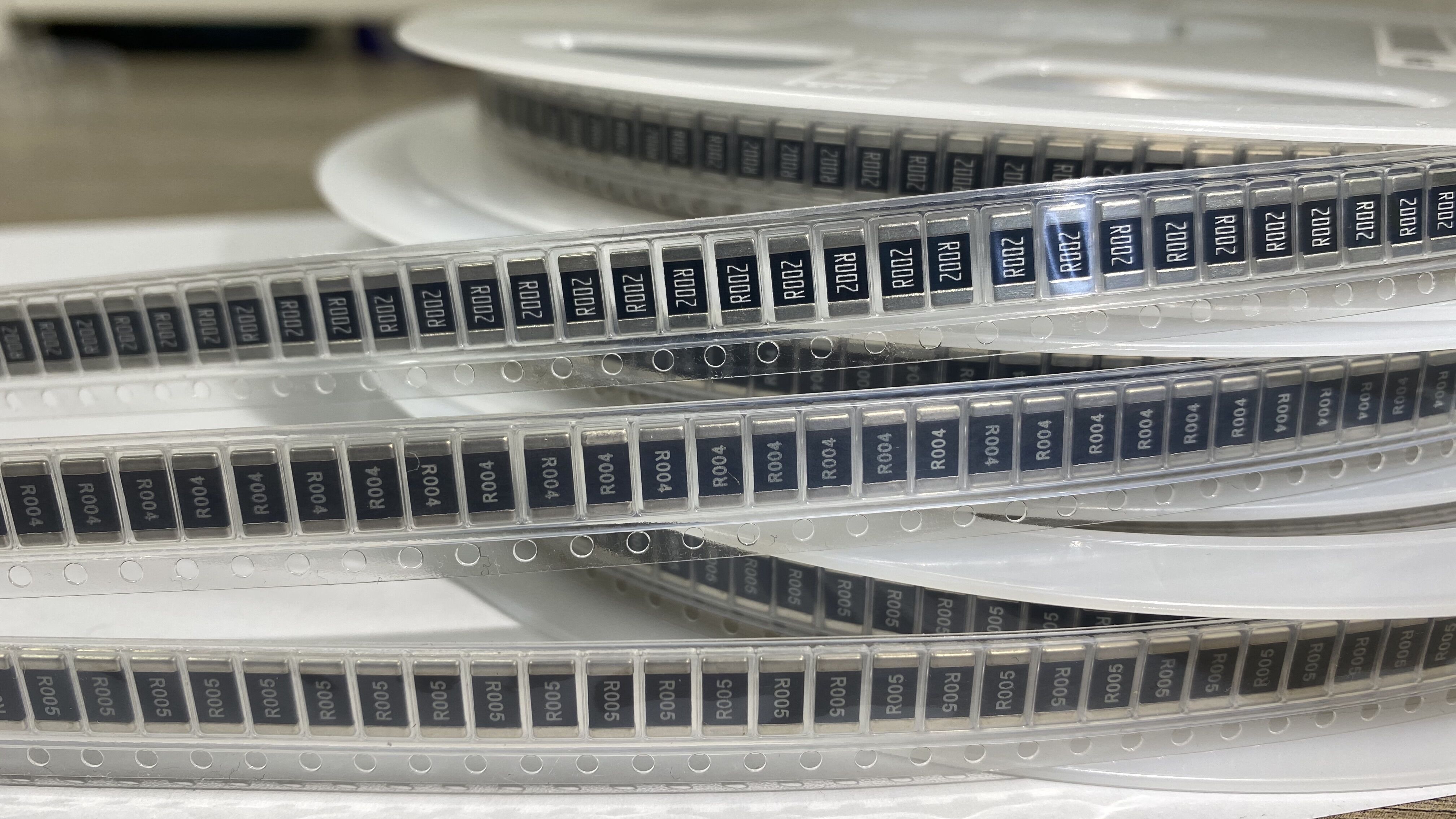 合金采樣電阻｜特點、應(yīng)用及選型注意事項